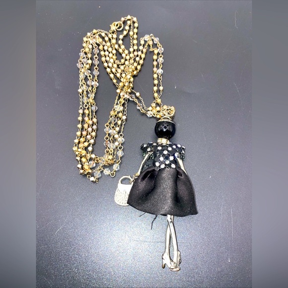 Necklace with pendant fashion doll - Picture 4 of 4